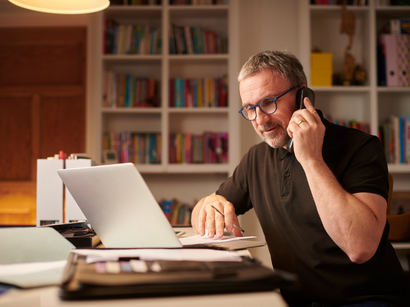 Telecomunicaciones en el trabajo remoto: Herramientas y desafios